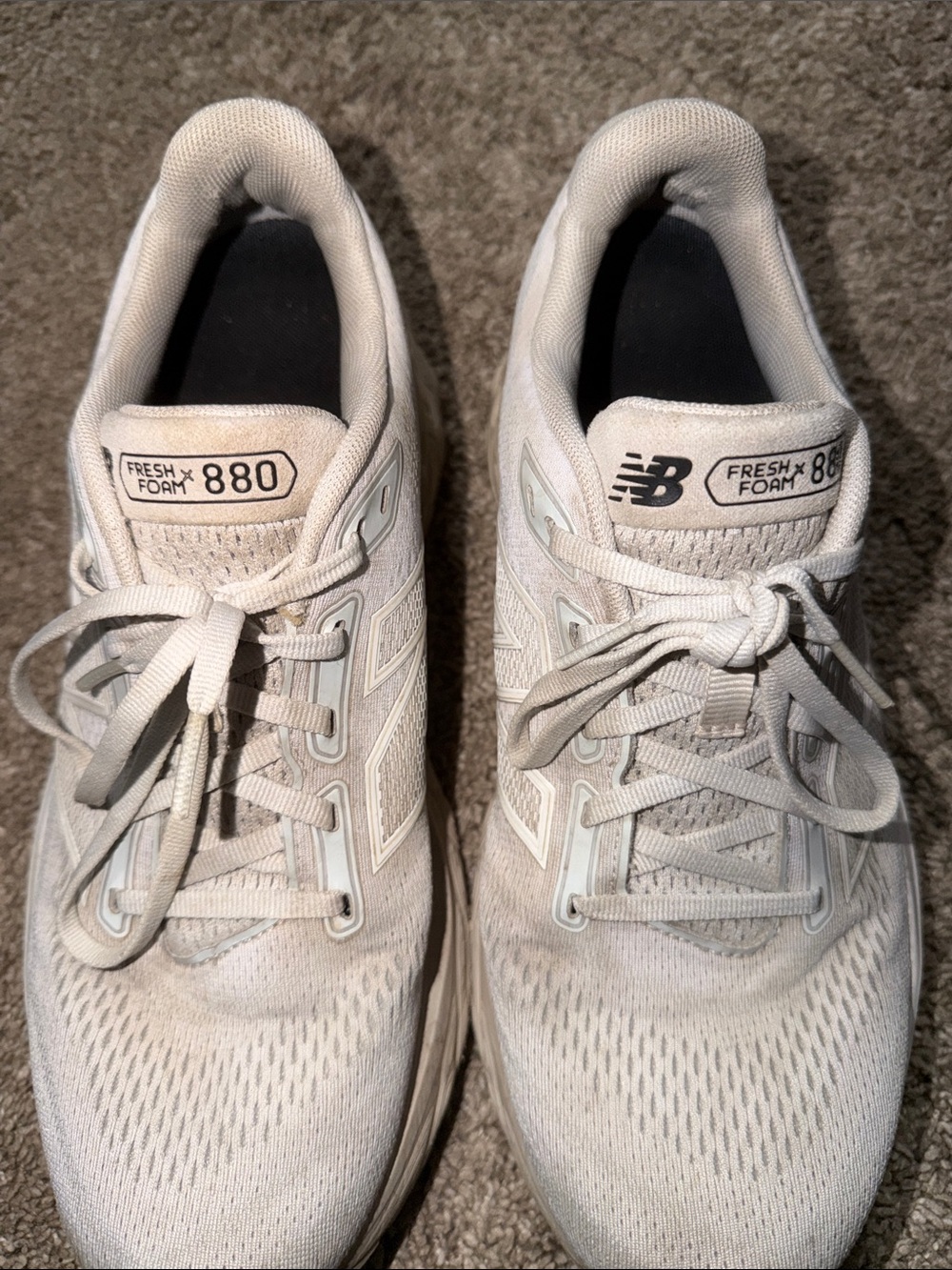 New Balance 880 - Picture 2 of 8